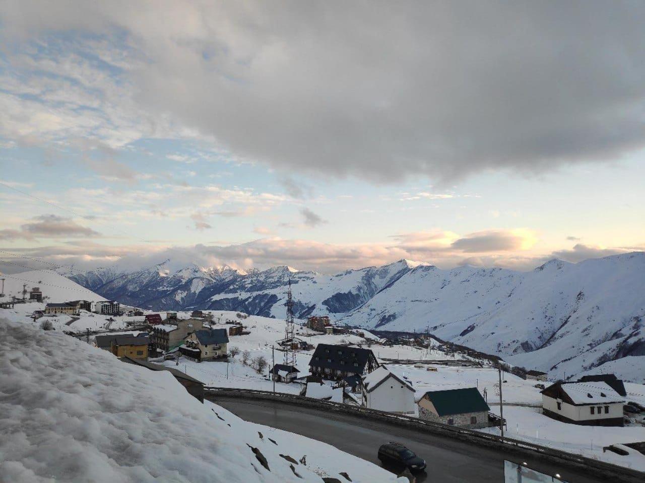Mountain Dream House Apartment Gudauri Luaran gambar